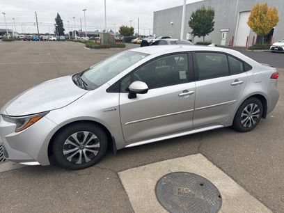Used 2021 Toyota Corolla LE w/ Carpet Mat Package (TMS)