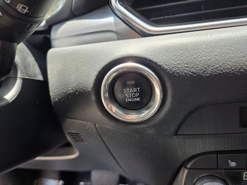 Used 2021 MAZDA CX-5 Touring FWD image 27