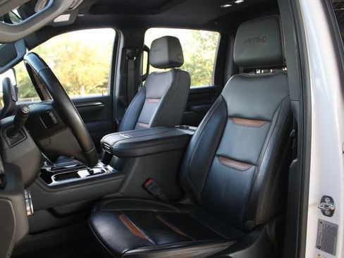 Used 2024 GMC Sierra 2500 AT4 w/ AT4 Premium Plus Package image 11