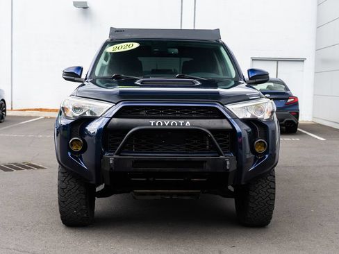 Used 2020 Toyota 4Runner TRD Off-Road AWD/4WD image 2