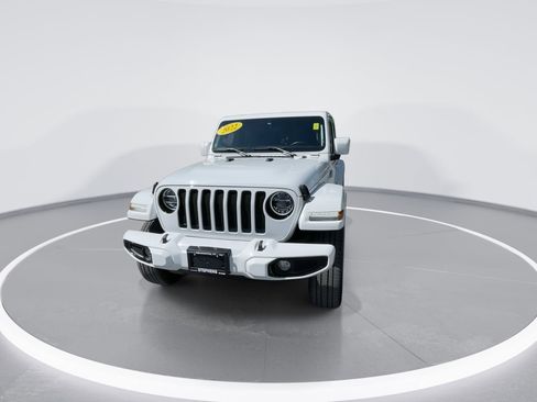 Used 2022 Jeep Wrangler Unlimited Sahara AWD/4WD image 3