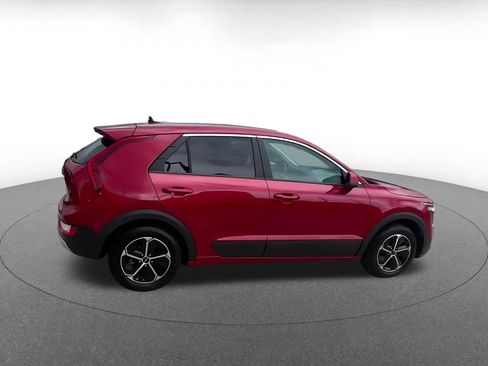 Used 2026 Kia Niro LX FWD image 16