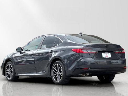 New 2026 Toyota Camry XLE AWD/4WD image 5