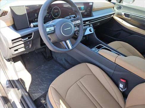 New 2025 Hyundai Sonata Limited image 3