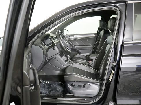 Used 2023 Volkswagen Tiguan SEL R-Line AWD/4WD image 31