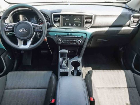 Certified 2022 Kia Sportage LX FWD image 11