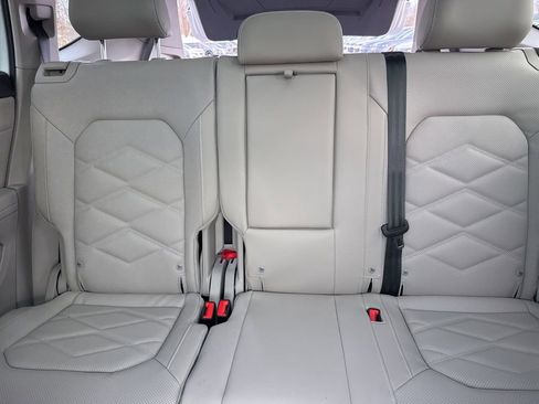 New 2026 Volkswagen Atlas SE image 14