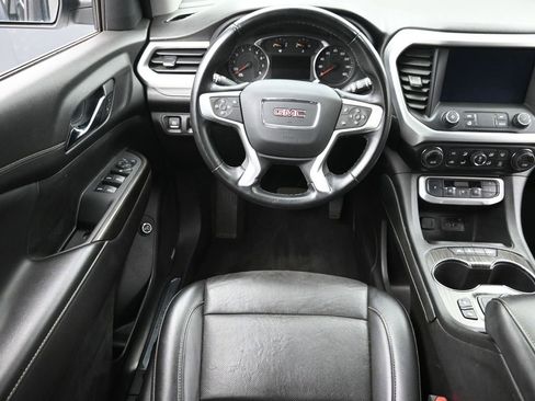 Used 2023 GMC Acadia SLT image 14