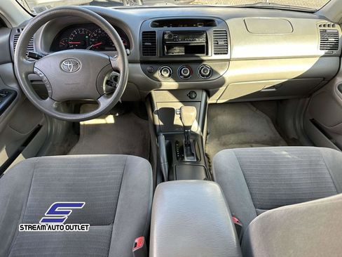 Used 2005 Toyota Camry LE image 8