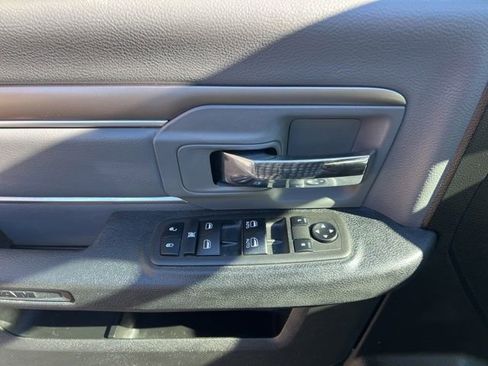 Used 2024 RAM 1500 Classic SLT image 6