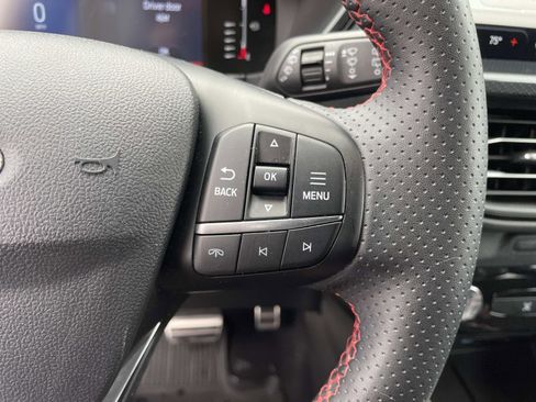 Certified 2023 Ford Escape ST-Line w/ Tech Pack #1 image 17