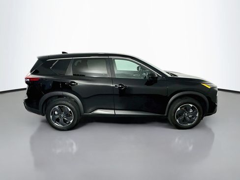 Used 2024 Nissan Rogue SV FWD image 8