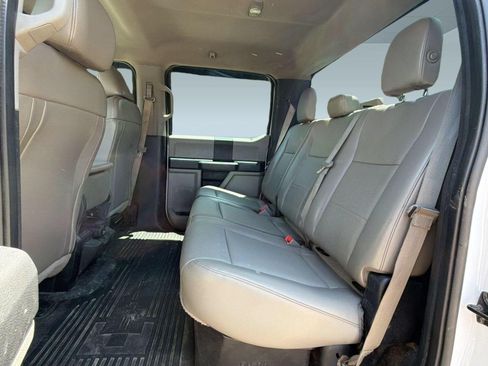 Used 2018 Ford F250 XL w/ Power Equipment Group AWD/4WD image 19