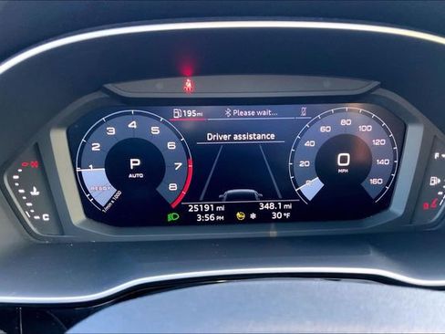 Used 2023 Audi Q3 2.0T Premium w/ Convenience Package image 23