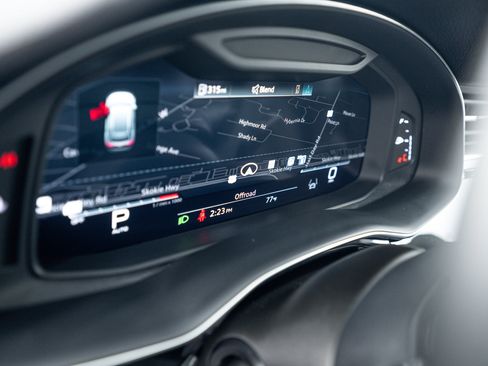 Certified 2022 Audi Q8 Premium Plus AWD/4WD image 14