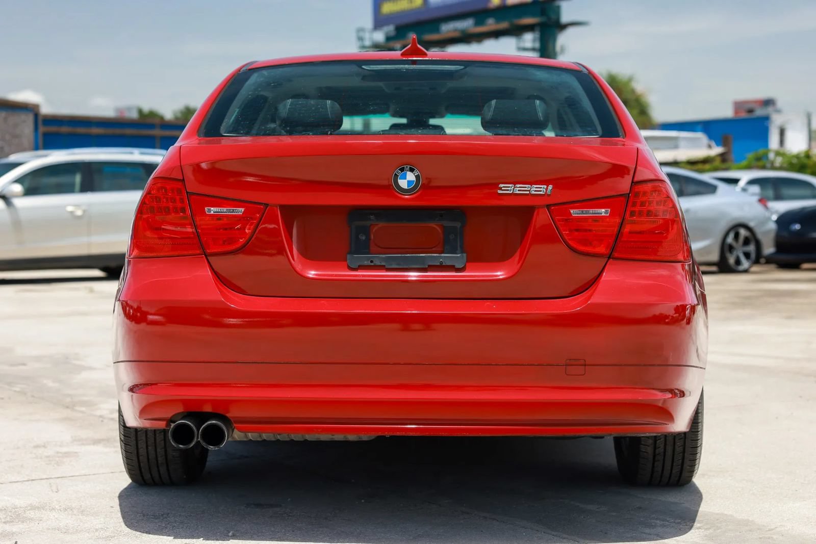 Used 2010 BMW 328i Sedan RWD image 5