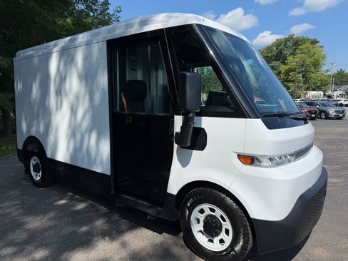 Used 2024 Chevrolet Brightdrop 400 w/ Commercial Equipment Package AWD/4WD image 4