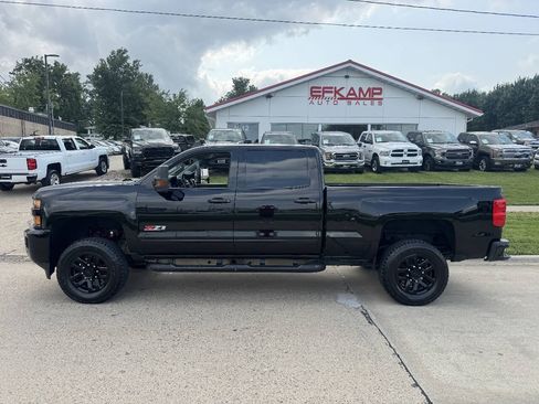 Used 2019 Chevrolet Silverado 2500 LTZ w/ Midnight Edition AWD/4WD image 2