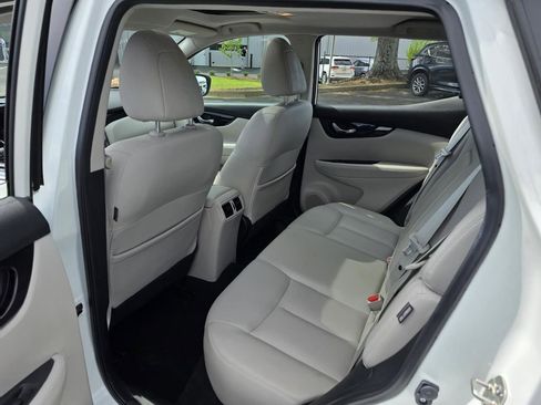 Used 2021 Nissan Rogue Sport SL w/ Premium Package FWD image 25