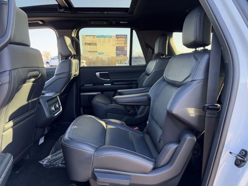 New 2025 Ford Expedition Max Platinum w/ Stealth Appearance Package image 50