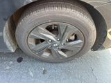 Used 2021 Hyundai Elantra SEL image 2