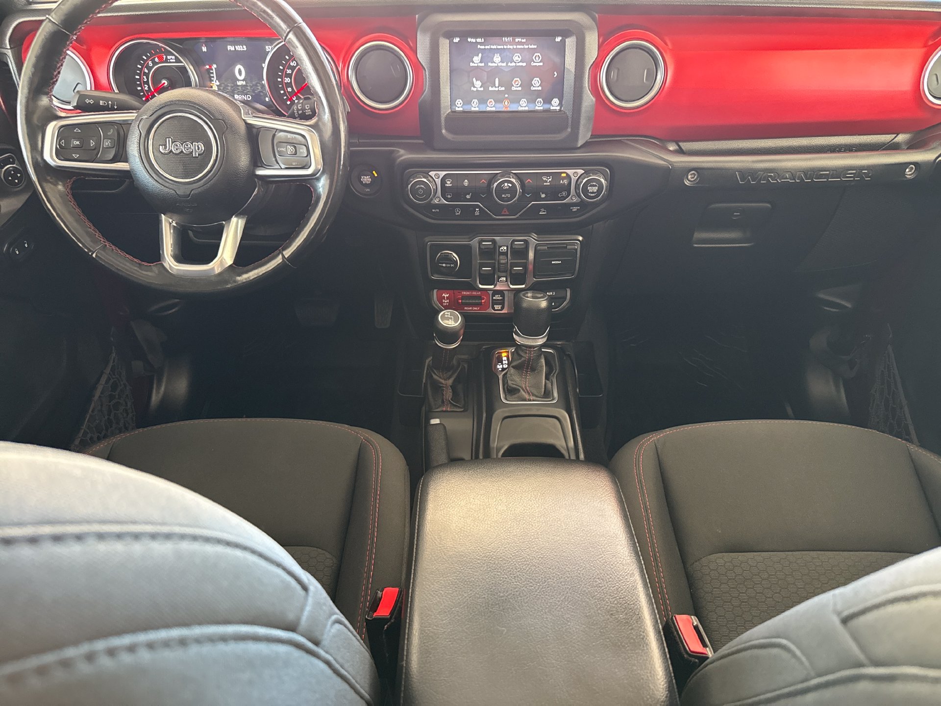 Used 2021 Jeep Wrangler Unlimited Rubicon w/ Cold Weather Group AWD/4WD image 9