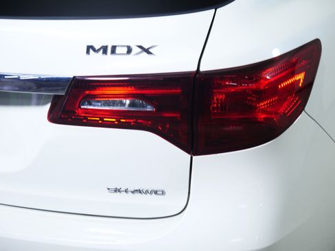 Used 2017 Acura MDX SH-AWD w/ Technology Package image 17