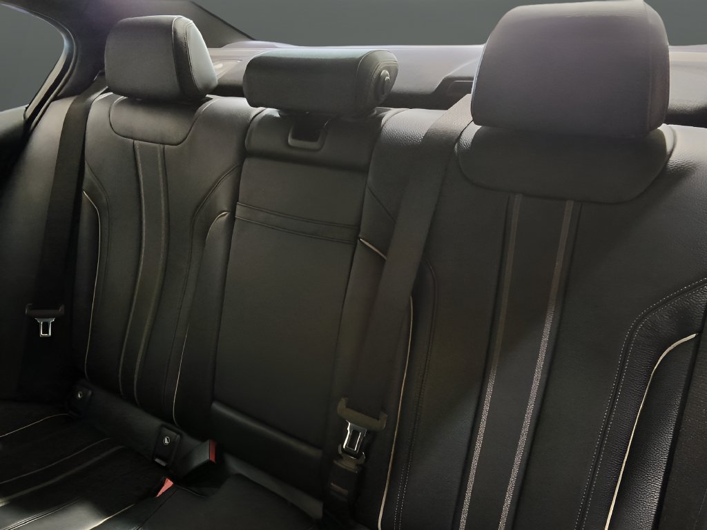 Used 2019 BMW 540i xDrive AWD/4WD image 17