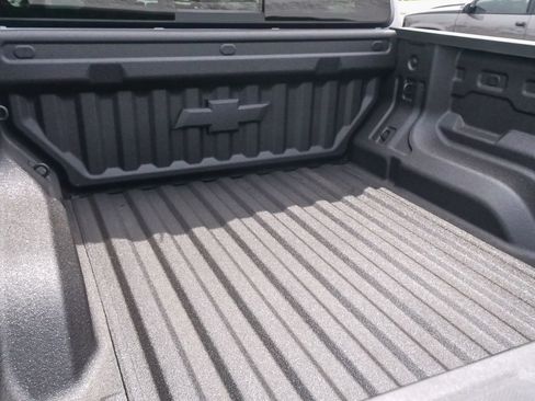 New 2026 Chevrolet Colorado ZR2 w/ Technology Package AWD/4WD image 23