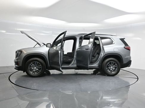 Used 2025 GMC Acadia Elevation image 56