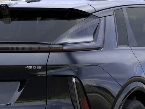 New 2026 Cadillac Lyriq Premium Sport image 13