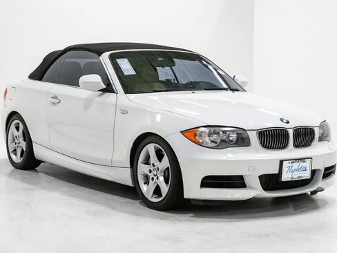 Used 2011 BMW 135i Convertible RWD image 6