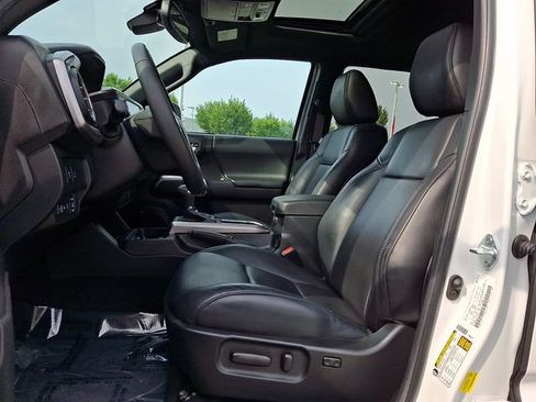 Certified 2023 Toyota Tacoma Limited w/ Nightshade Package AWD/4WD image 13