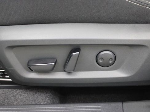 New 2026 Nissan Rogue SV FWD image 17