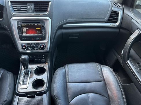 Used 2017 GMC Acadia Limited SLT FWD image 30