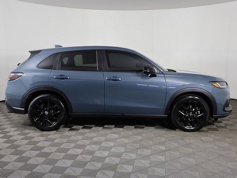 Used 2025 Honda HR-V Sport image 17
