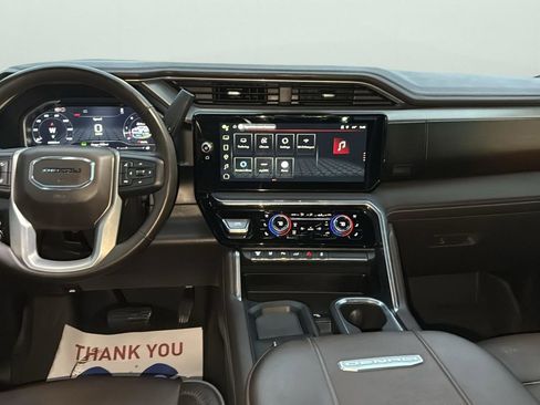 Used 2024 GMC Sierra 3500 Denali w/ Denali Reserve Package image 22