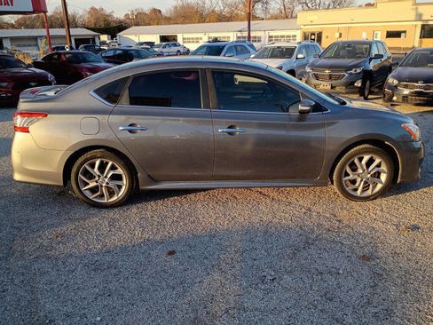 Used 2015 Nissan Sentra SR w/ SR Premium Package image 8