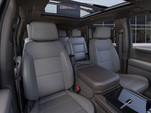 New 2026 GMC Yukon Elevation w/ Elevation Premium Package AWD/4WD image 17