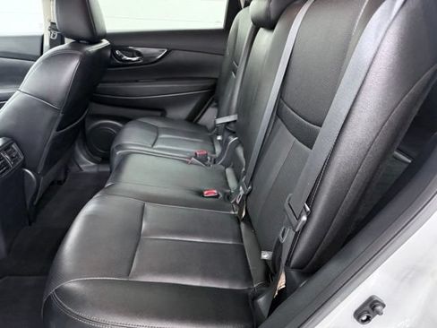 Used 2020 Nissan Rogue SL FWD image 24