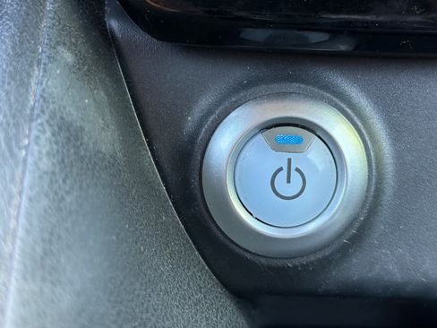Used 2018 Nissan Leaf SV w/ SV Technology Package FWD image 25