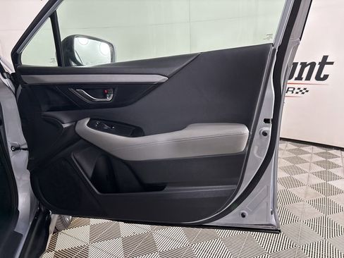 Used 2023 Subaru Outback Premium image 28