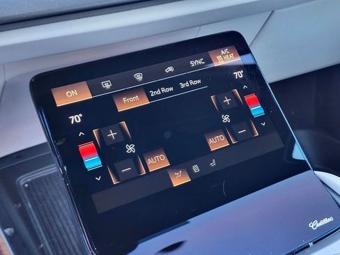 Used 2026 Cadillac Vistiq Luxury w/ LPO, Floor Liner Package image 23