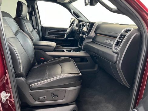 Used 2020 RAM 2500 Laramie w/ Night Edition image 16