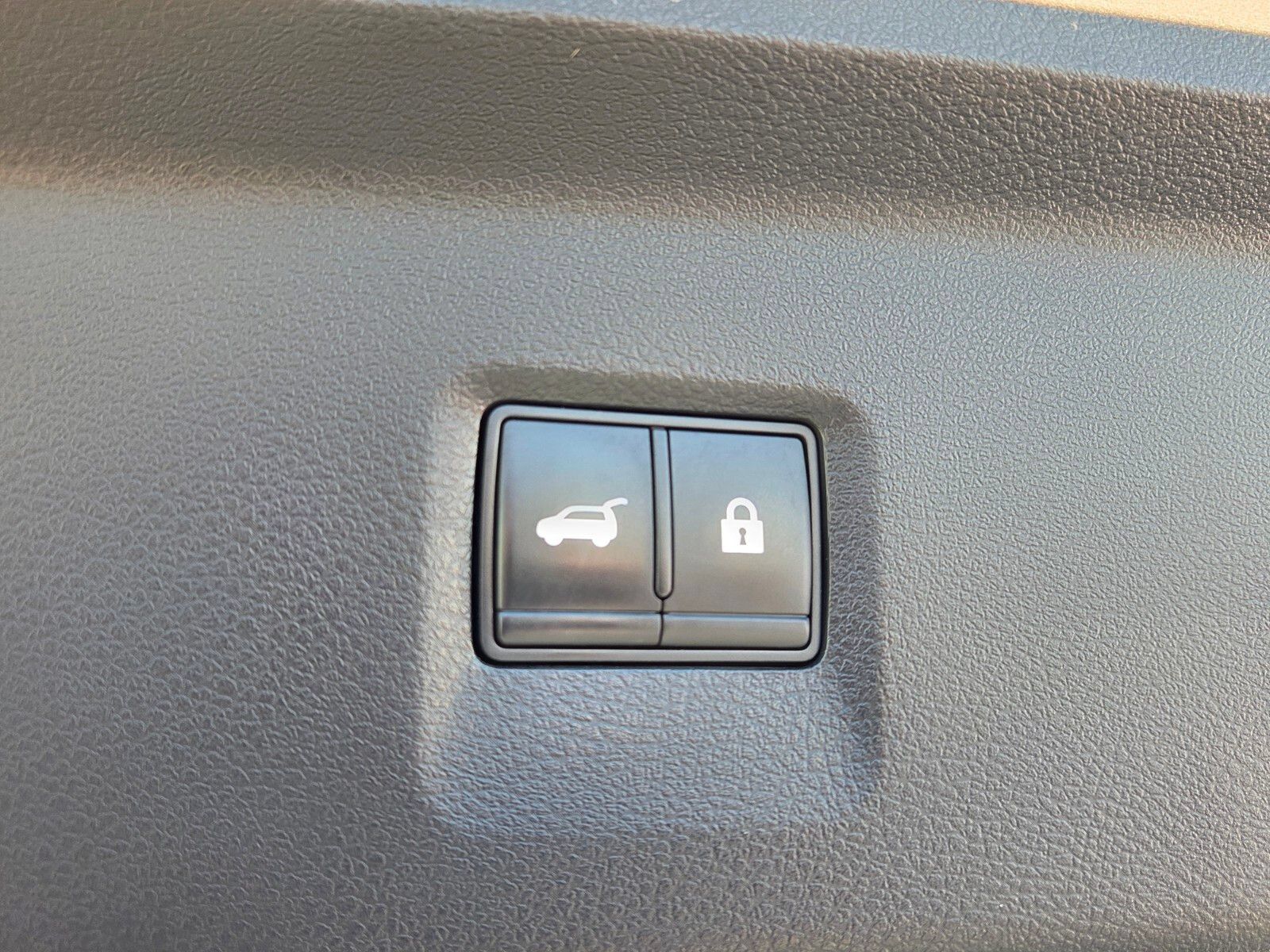 Used 2022 INFINITI QX60 Luxe w/ Vision Package FWD image 13