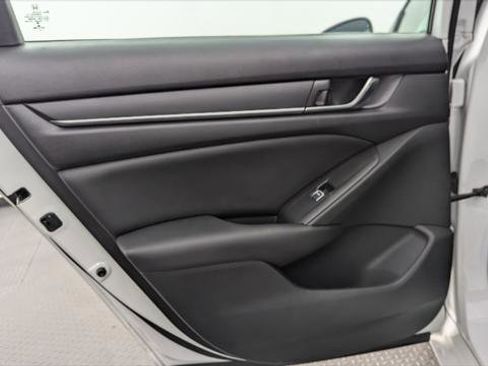 Used 2021 Honda Accord Sport image 16