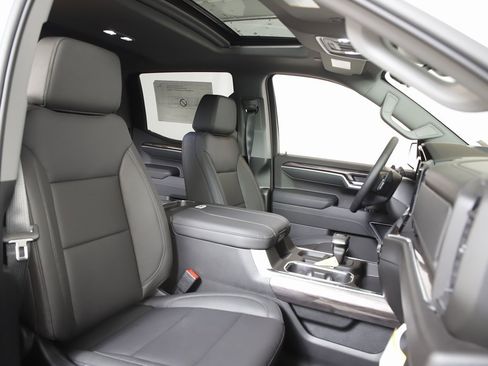 New 2026 Chevrolet Silverado 1500 LTZ w/ LTZ Premium Package image 6