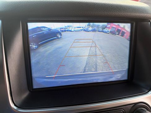 Used 2020 Chevrolet Suburban Premier AWD/4WD image 24