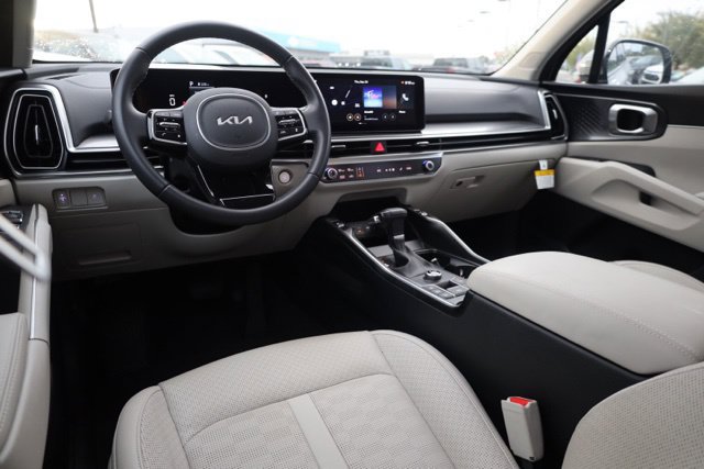 Used 2025 Kia Sorento S w/ Panoramic Sunroof Package FWD image 36