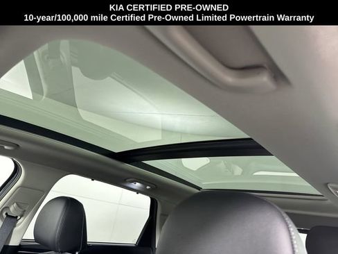 Certified 2023 Kia Sorento SX image 17